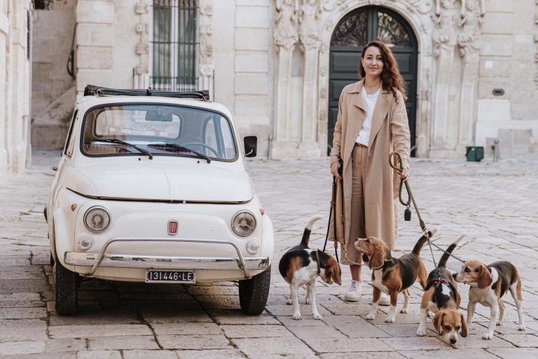 Antonella and her Singing Beagles